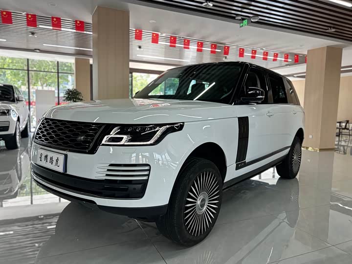 2021 Range Rover 2021 3.0 L6 Legend Extended Classic Edition