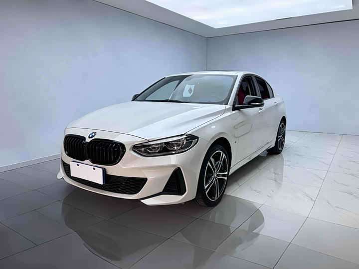 BMW 1 Series 2021 facelift 125i M Sports Night Edition