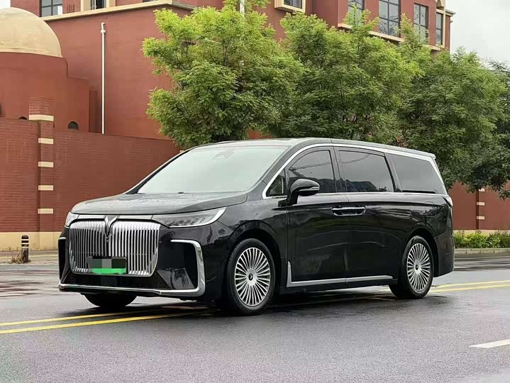 Voyah Dreamer 2025 Model PHEV 4WD Premium Kunpeng Edition