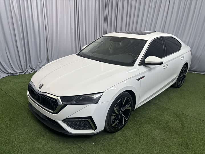 Octavia 2022 PRO TSI280 Luxury Edition