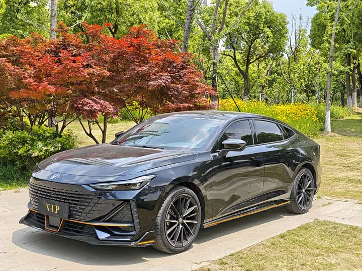 ChanganUNI-V 2023 Model 1.5T Sports Edition
