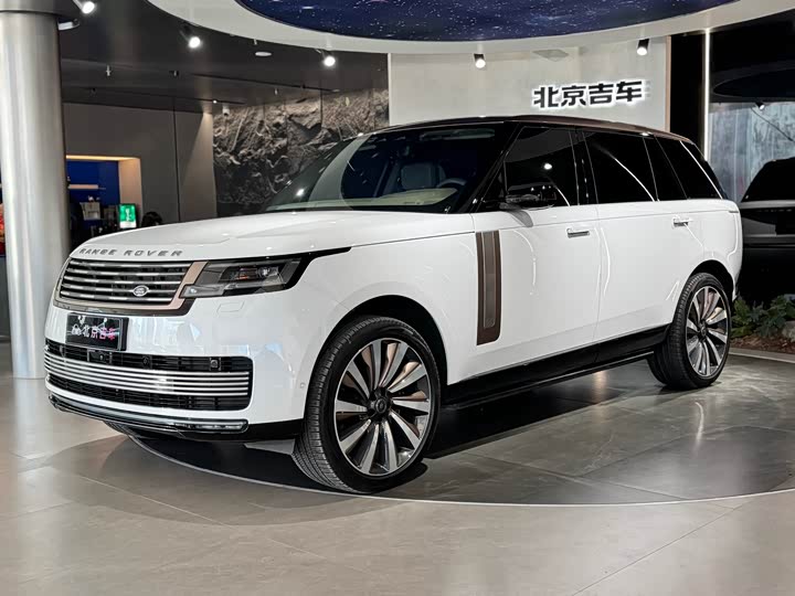Range Rover 2024 model 3.0 L6 400PS SV Honor Creation Extended Edition 4 seats 