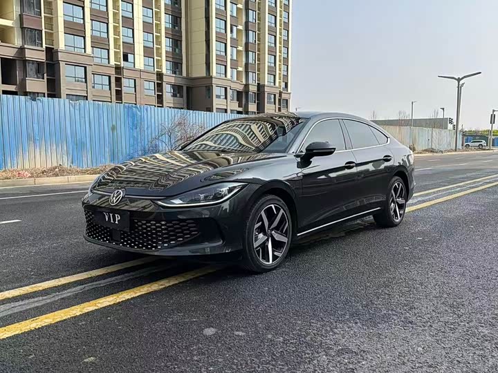 Lamando 2022 Model LamandoL 280TSI DSG Hot Edition