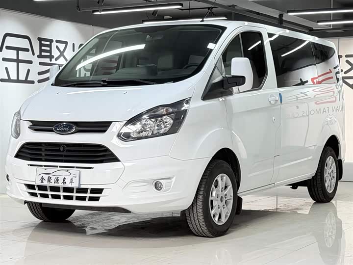 Tourio 2020 2.0T Automatic Elite Edition National VI