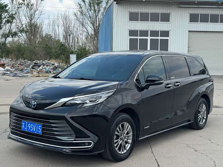 SIENNA 2021 2.5L Hybrid Premium Edition