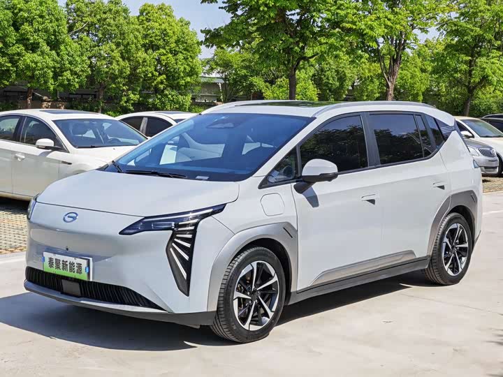 AION Y 2023 Plus 510 Smart Leading Edition