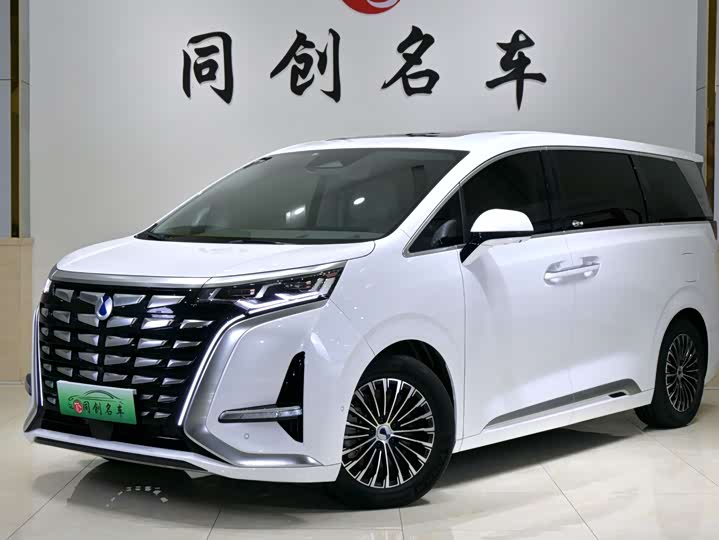 2023 Denza D9 2022 model DM-i 970 four-wheel drive flagship model