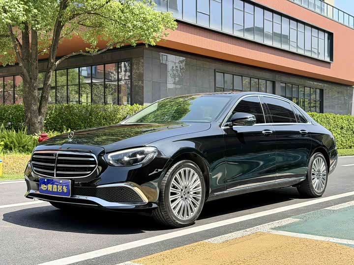 Mercedes-Benz E-Class 2022 E 300 L Sporty and Fashionable