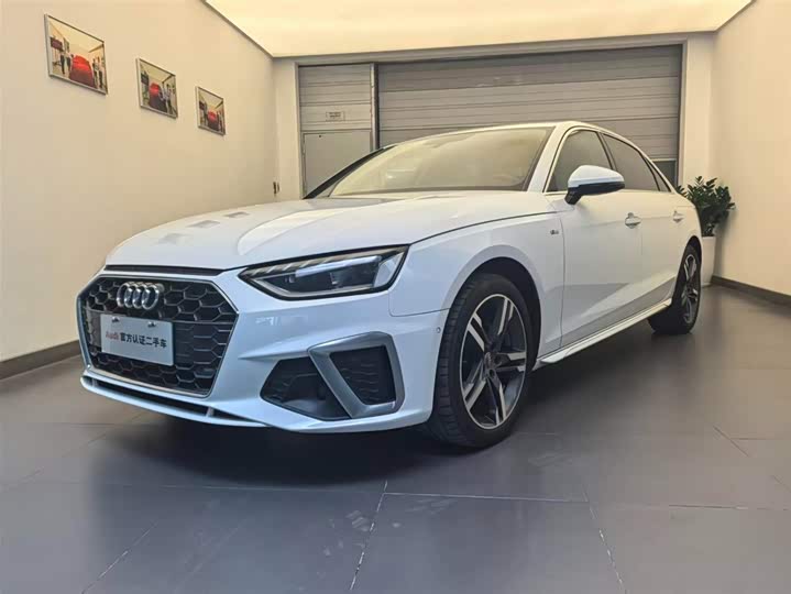 Audi A4L 2020 40 TFSI luxury and dynamic model