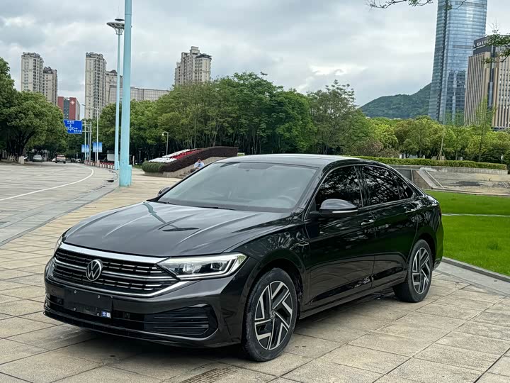 Sagitar 2023 Model 280TSI DSGBeyond Edition