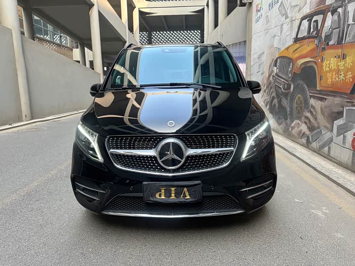 2024 Mercedes-Benz V-Class 2022 V 260 L Long Wheelbase Luxury Edition