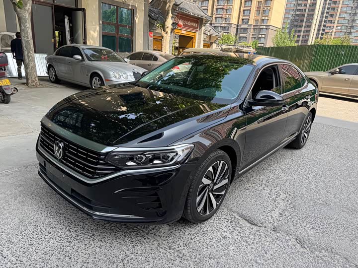 2022 Passat 2022 330TSI Deluxe Edition