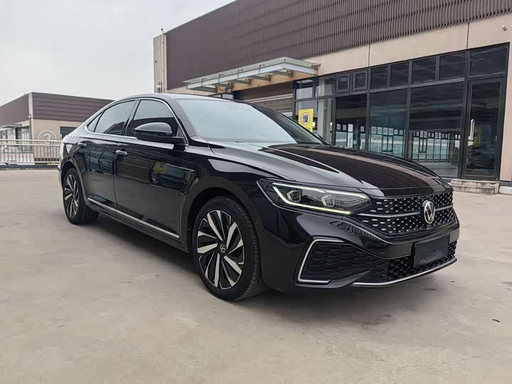 2022 Passat 2022 330TSI Starry Sky Deluxe Edition
