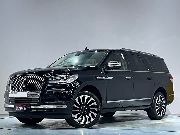 Navigator 2024 3.5T Long Axis Presidential Edition