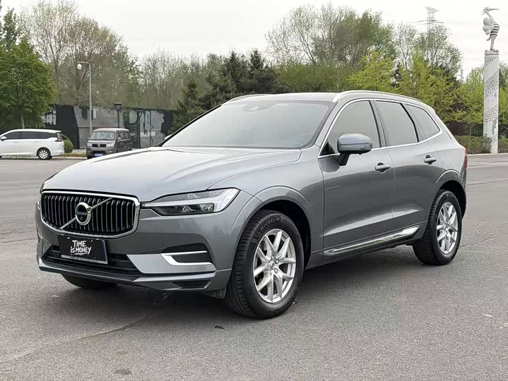 2021 VolvoXC60 2021 Model T5 4WD Zhiyi Luxury Edition