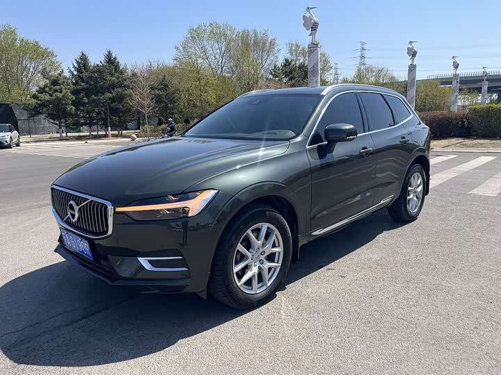 2021 VolvoXC60 2021 Model T5 4WD Zhiyi Luxury Edition