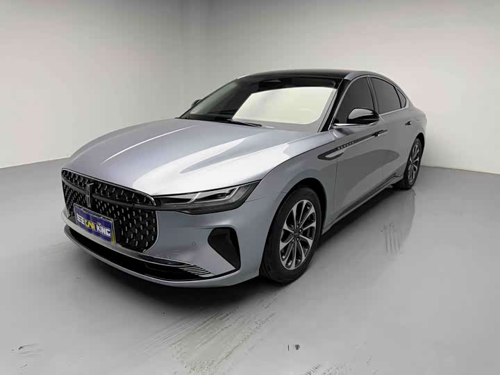 Z 2022 Model i Edition