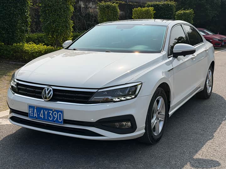 Lamando 2021 Model 230TSI DSGFashion Edition
