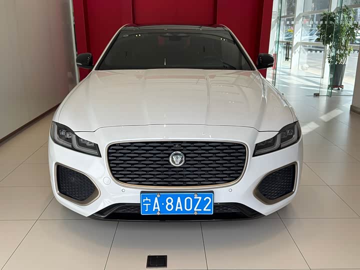 Jaguar XFL 2024 Model 2.0T P300 4WD Flagship Sports Gold Edition