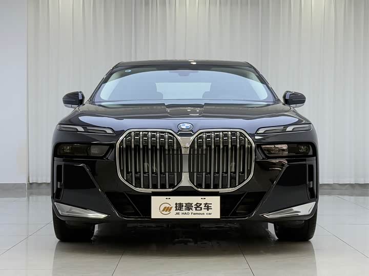 BMW 7 Series 2023 735Li M Sports Package 