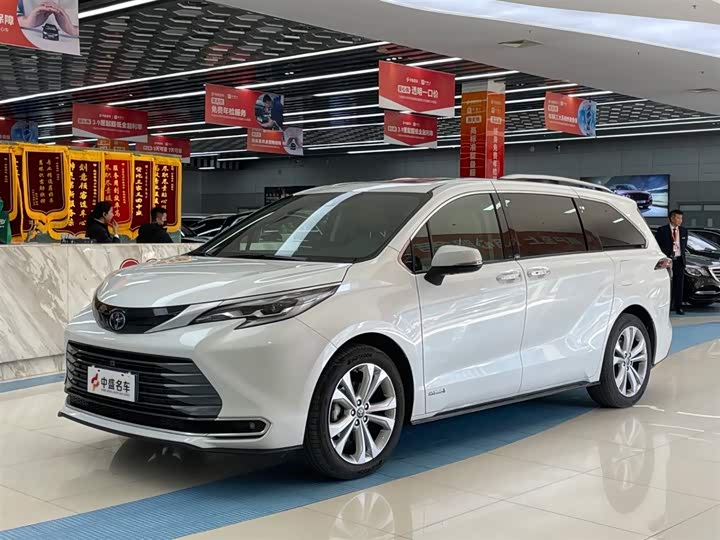 2023 SIENNA 2023 2.5L Hybrid Premium Edition