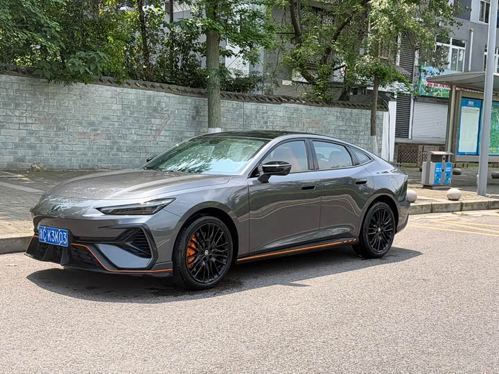 UNI-V 2025 Model 2.0T Version