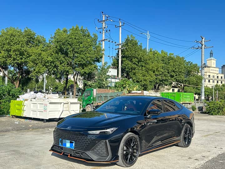 UNI-V 2023 Model 2.0T Edition