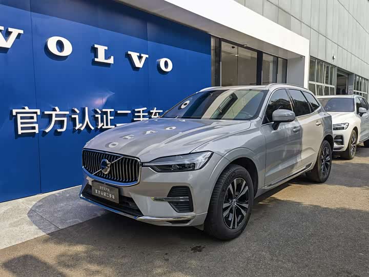 2024 Volvo XC60 2024 B5 AWD Plus Luxury