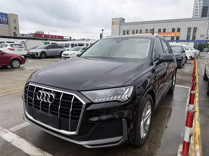2023 Audi Q7 2023 45 TFSI quattro S line sports