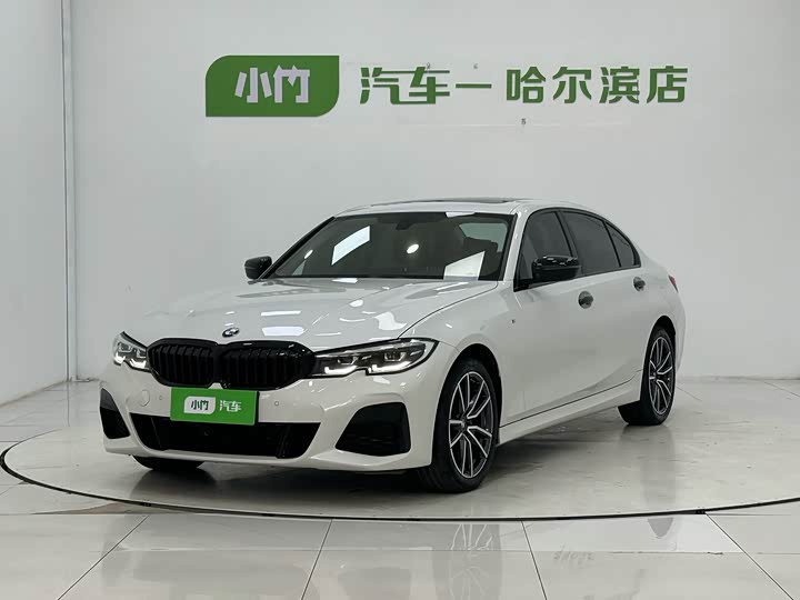 3 2022 Model 320Li M