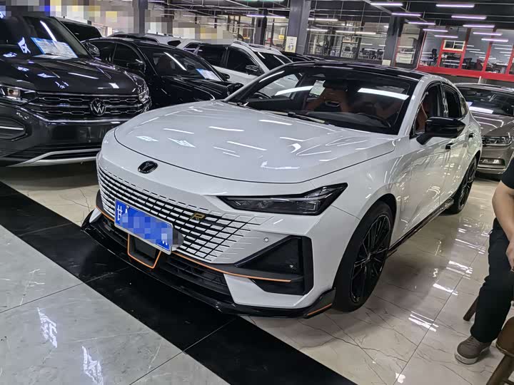 UNI-V 2023 Model 1.5T Edition