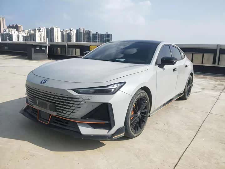 Changan UNI-V 2022 1.5T sports version