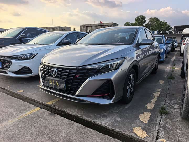 2021 Model PLUS NE 1.4T GDI DCTPremium Version