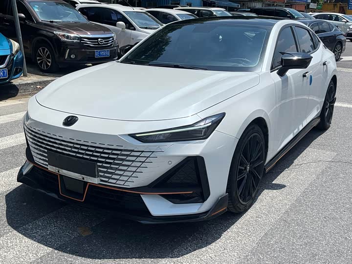 Changan UNI-V 2022 1.5T Sport