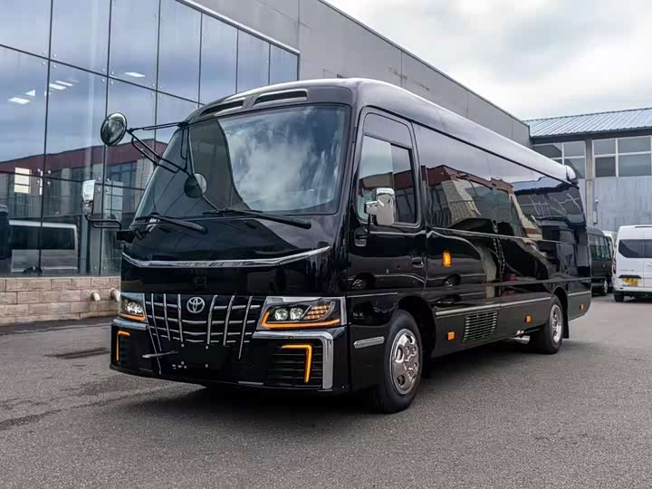 Coaster 2023 model 4.0L manual