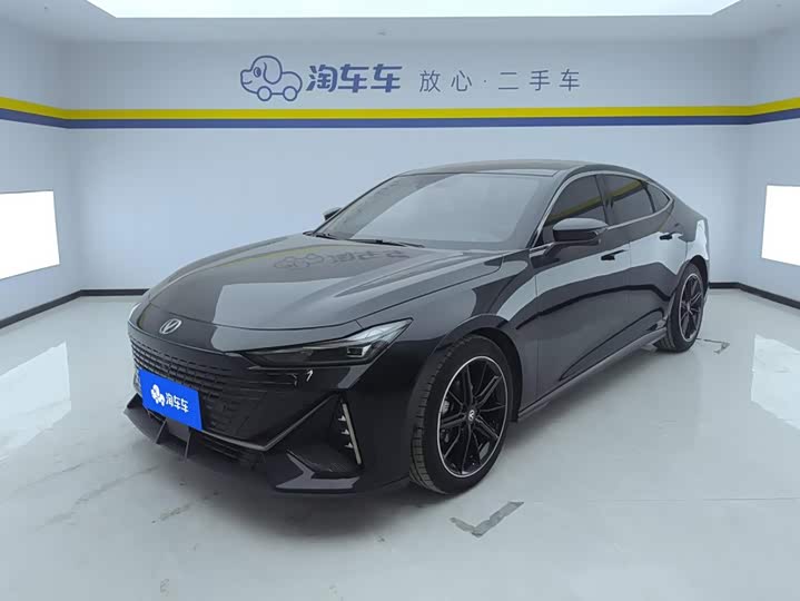 Changan UNI-V 2022 1.5T ZunGui Edition