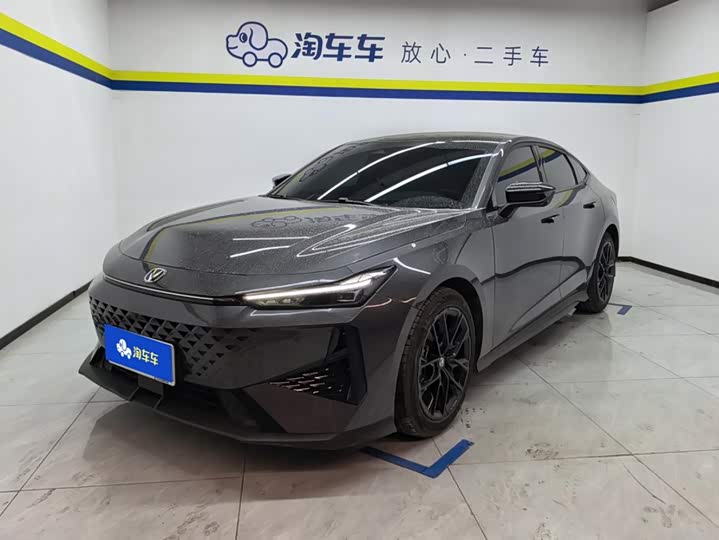Changan UNI-V 2024 1.5T Prestige Edition