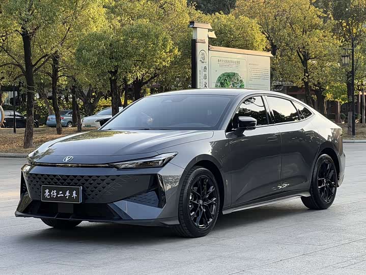 Changan UNI-V 2024 1.5T Prestige Edition