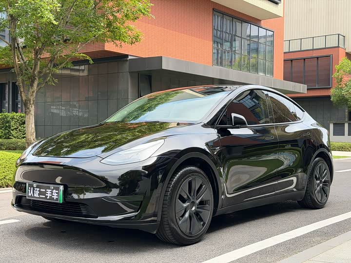 2024 Model Y 2023 rear-wheel drive version