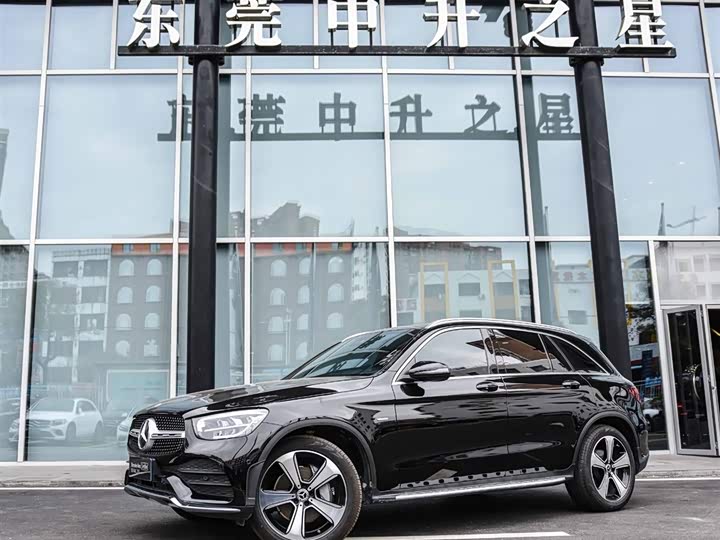 Mercedes-BenzGLC 2022 Model GLC 300 L 4MATIC Dynamic ModelCollector's Edition