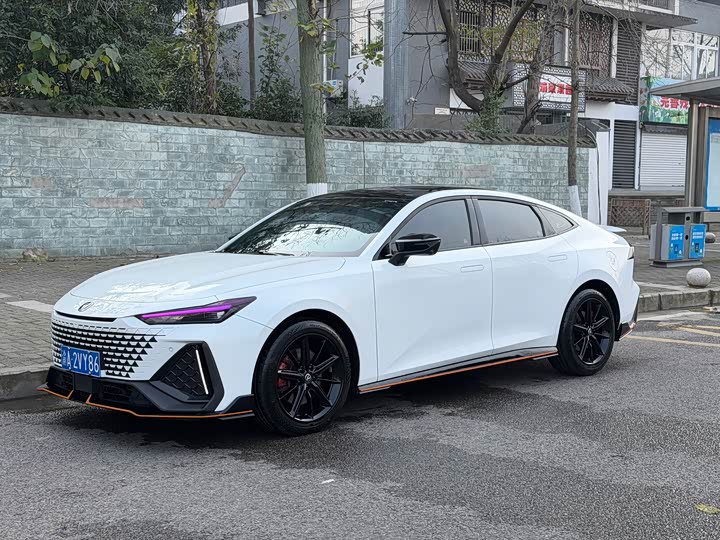 Changan UNI-V 2023 2.0T speed version