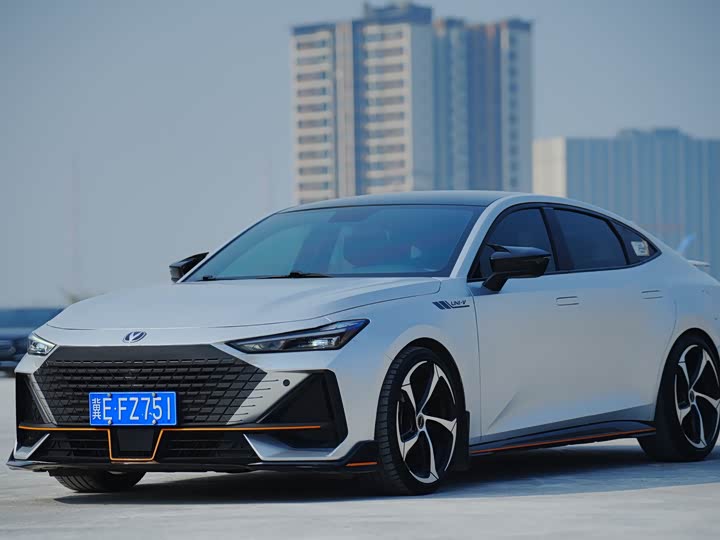 Changan UNI-V 2022 1.5T sports version