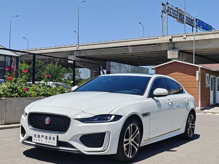 2025 Jaguar XEL 2024 2.0T 250PS R-DYNAMIC S aggressive sports version