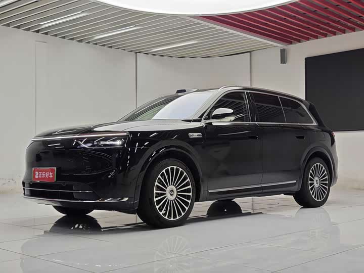 2025 Wenjie M8 2025 extended range Ultra version 53.4kWh 5-seater version (192-line lidar)