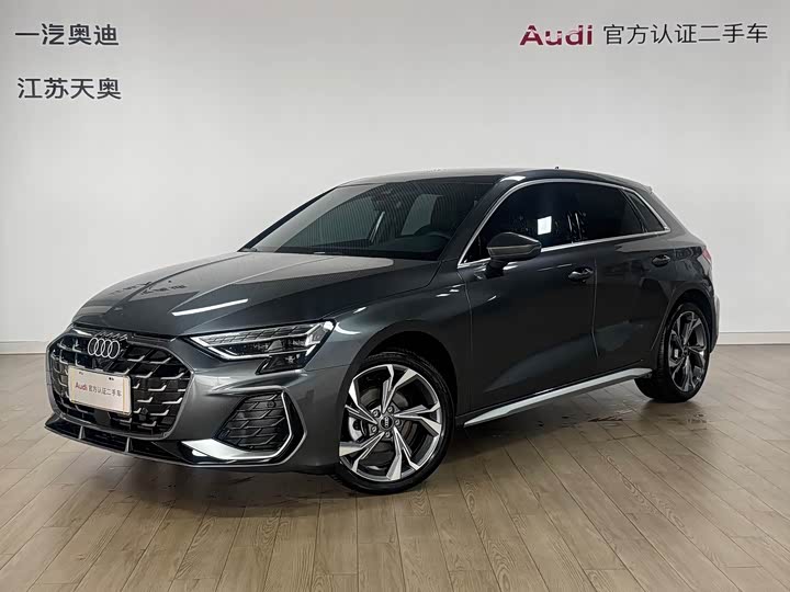 2025 Audi A3 2025 Sportback 35TFSI Flying Spur Exclusive Model