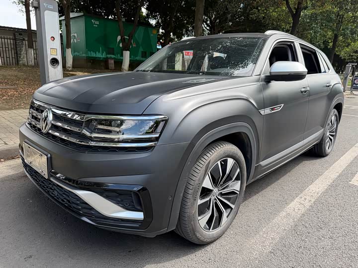 Touron 2020 Touron X facelift 530 V6 four-wheel drive luxury version