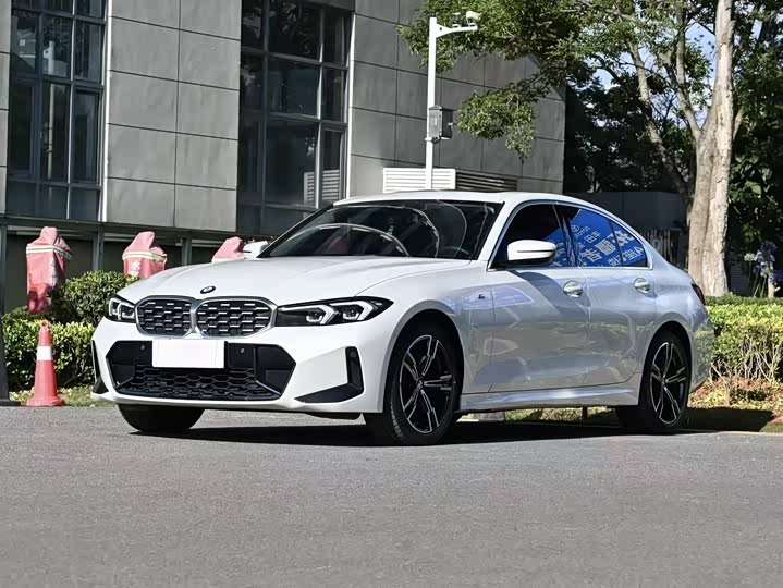 2023 BMW 3 Series 2023 325i M Sports Package