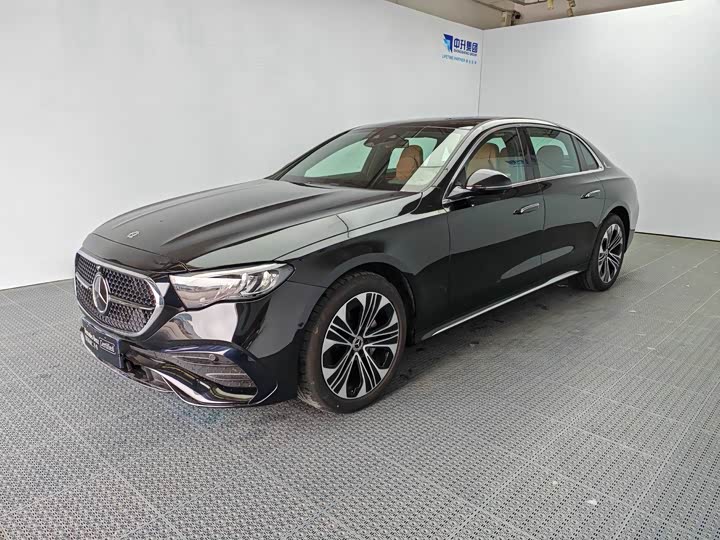Mercedes-Benz E-Class 2024 E 300 L Fashionable and Sporty