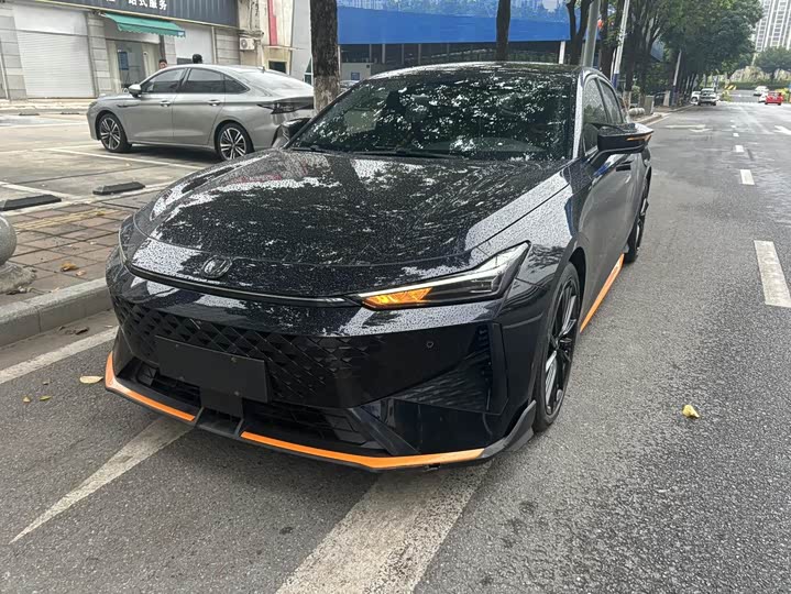 UNI-V 2024 Model 1.5T Premium Version