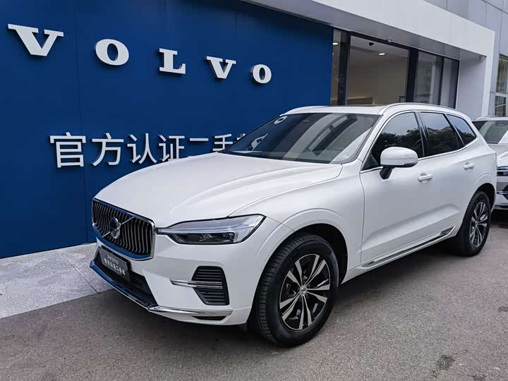 Volvo XC60 2024 B5 AWD Plus Luxury